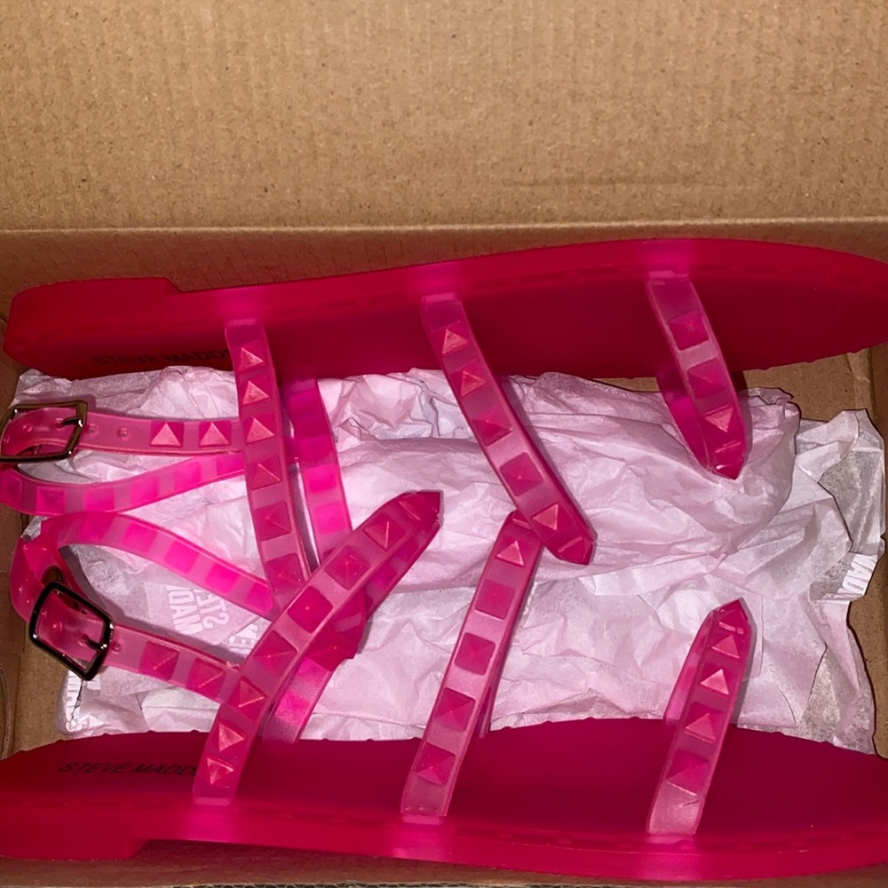 Girl Steve Madden sandal